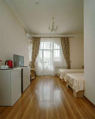 Отель Кристи Ессентуки Номер стандарт с двумя раздельными кроватями-10