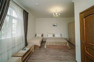 Отель Кристи Ессентуки 3-х местный стандарт-1