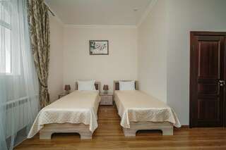 Отель Кристи Ессентуки Номер стандарт с двумя раздельными кроватями-3