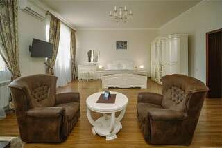 Отель Кристи Ессентуки Сьюит с балконом-3