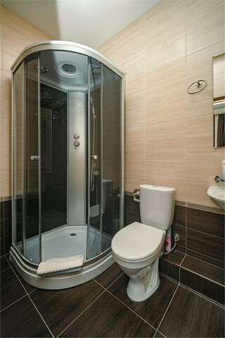 Отель Кристи Ессентуки Двухместный 2 спальная кровать-13